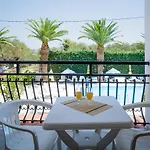 Rose Club Aparthotel