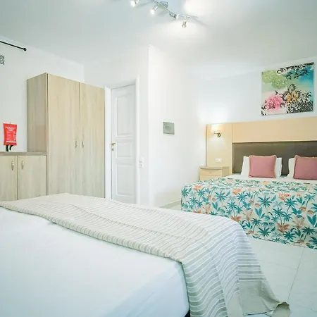 Hotel apartamentowy Rose Club