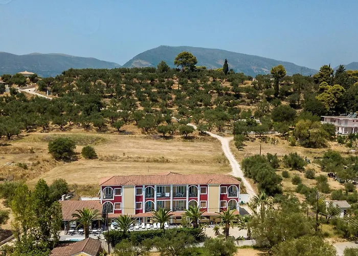 Rose Club Aparthotel 4*